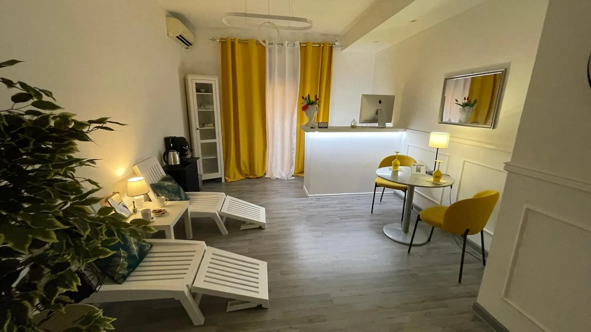 Le Suite Del Lungomare Catania Italy